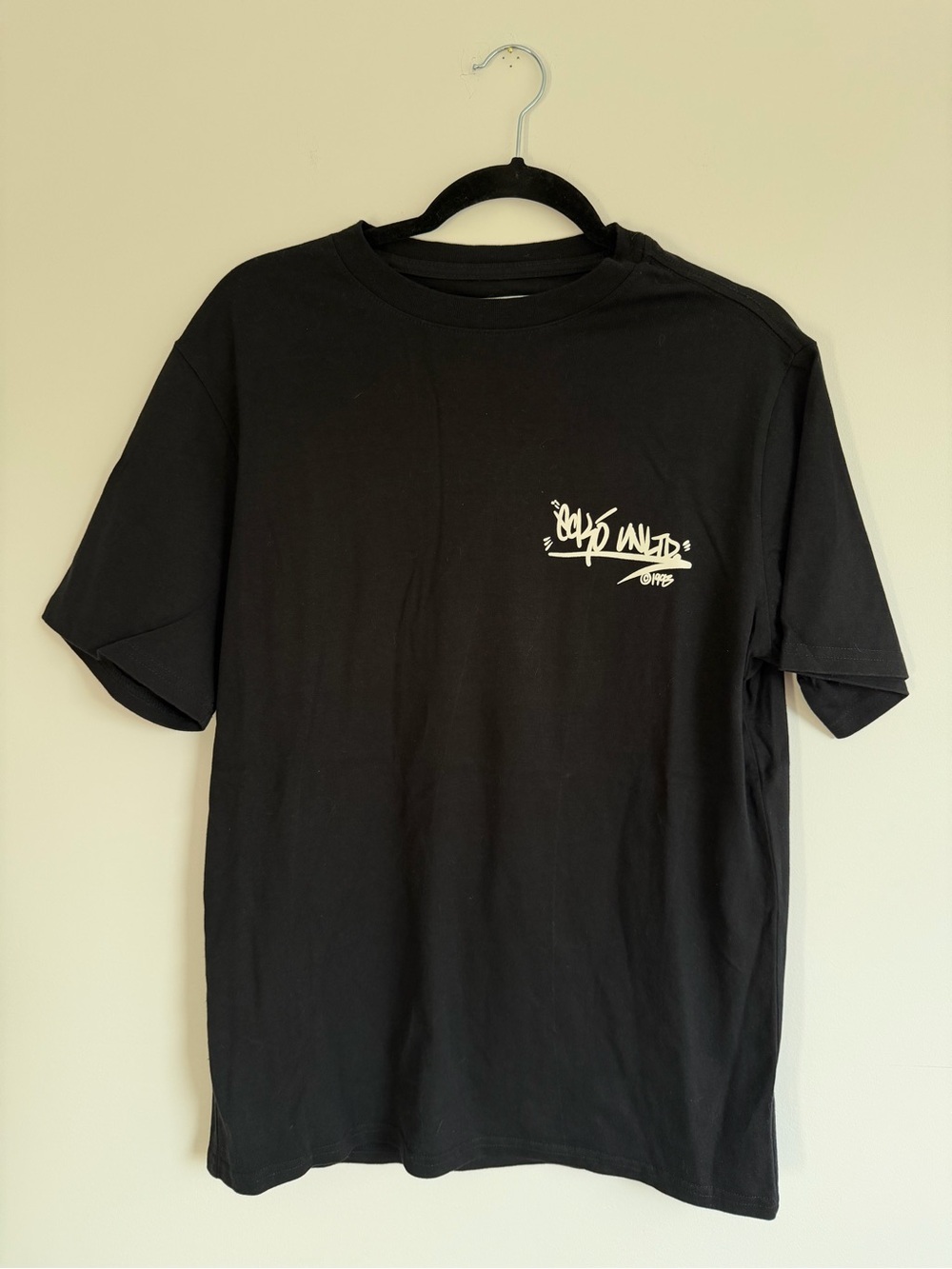 BNWT Echo unltd Black Crewneck Tee with White Script Logo